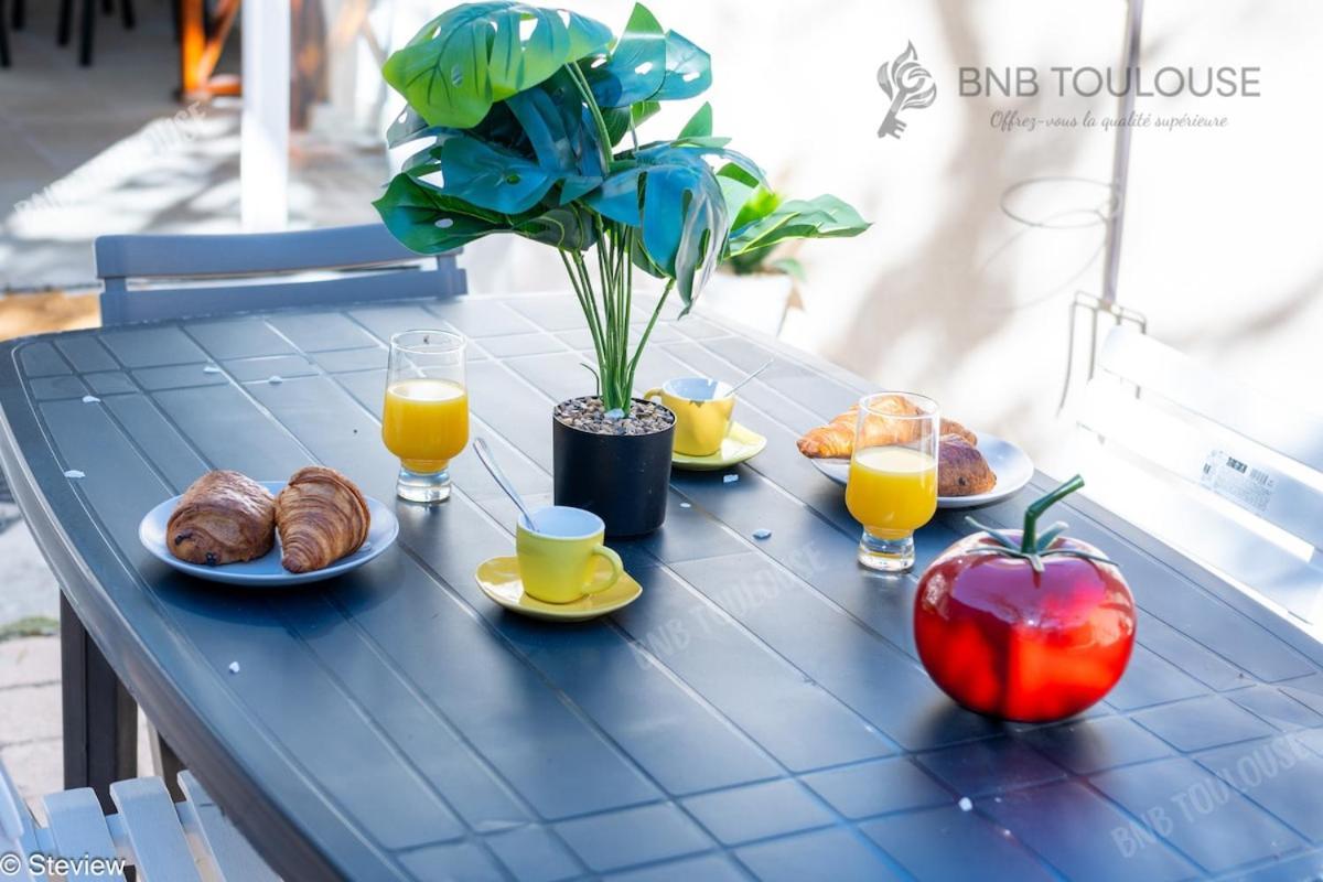 - Refuge Urbain - Clim - Terrasse - Parking - Wifi - Proche Transports