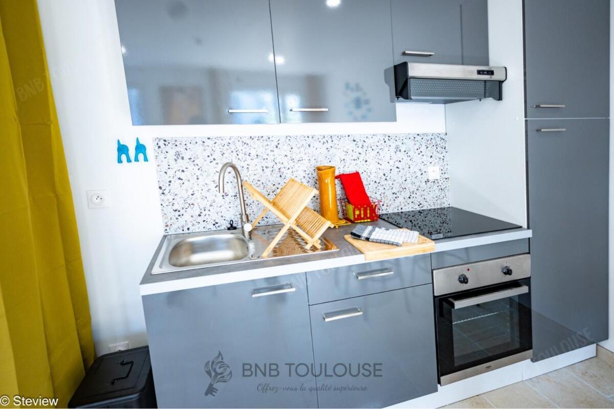 - Refuge Urbain - Clim - Terrasse - Parking - Wifi - Proche Transports Appartement Toulouse